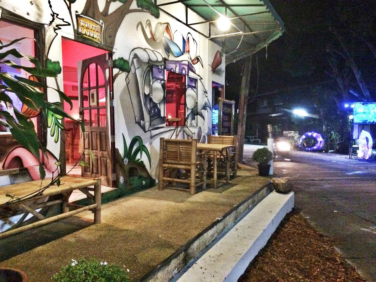 Hostel White Rabbit Baan Khai Zimmer foto